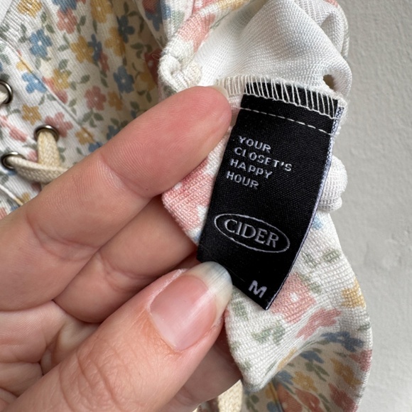 CIDER Floral Lace Up Bustier - Medium - Picture 4 of 5